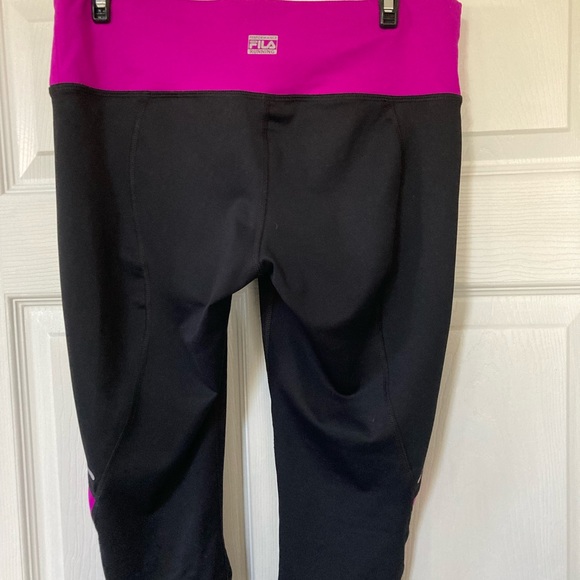 Fila short leggings Size S - Picture 3 of 3